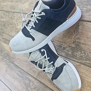 MENS TOMS SHOES NEW IN BOX, SIZE 10